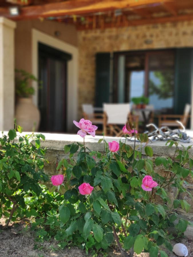 Olive Tree Cottage 2 Néa Péramos Exterior foto